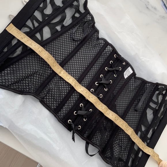 Mesh & Faux Leather Corset - Picture 5 of 9